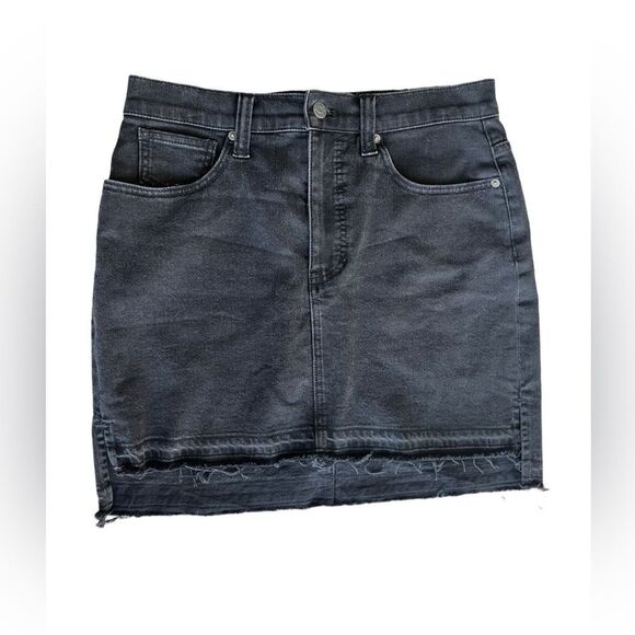 MADEWELL DENIM JEAN BLACK CHARCOAL FRAYED MINI SKIRT WOMENS SIZE 28 - Picture 1 of 10